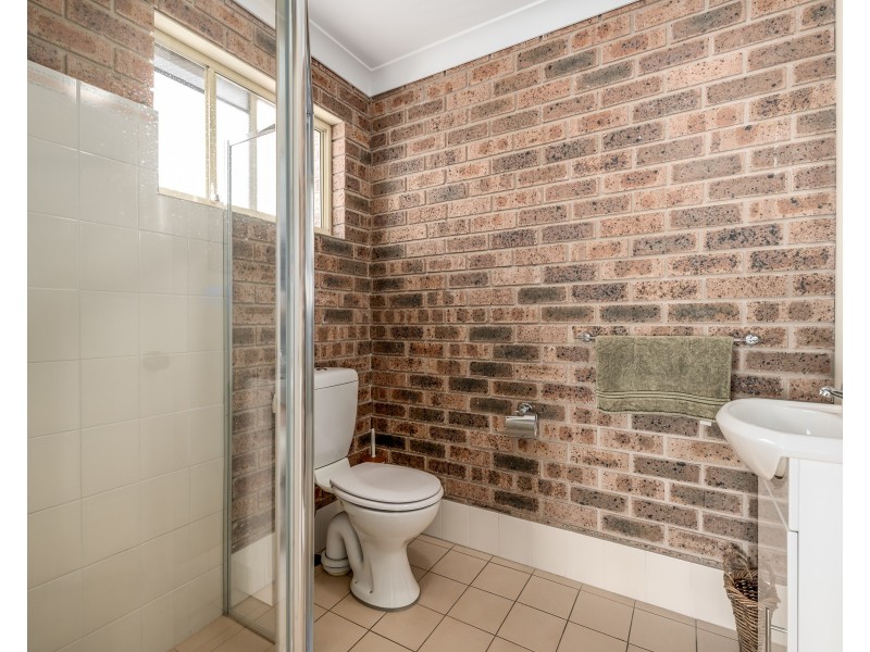 4 Crosby Court, Lakelands NSW 2282