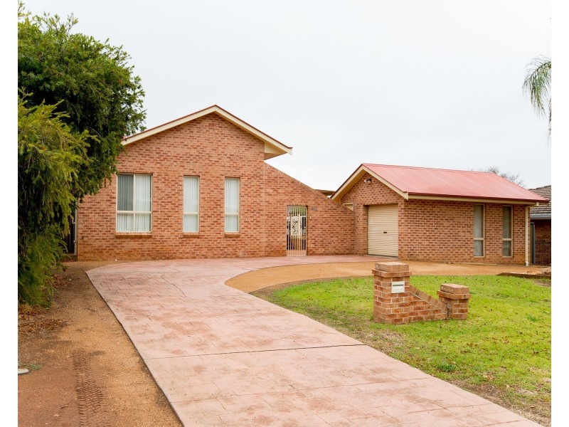 48 Murrayfield Drive, Dubbo NSW 2830