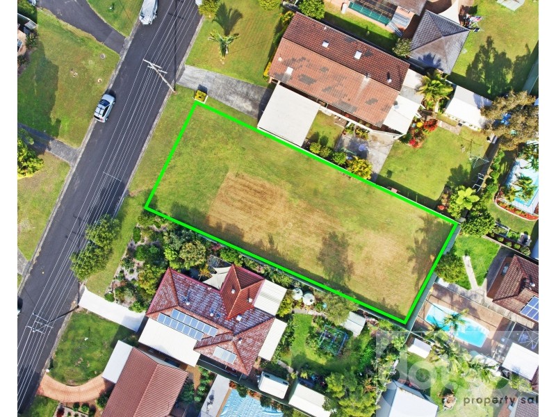 42 Beaumont Avenue, Wyoming NSW 2250