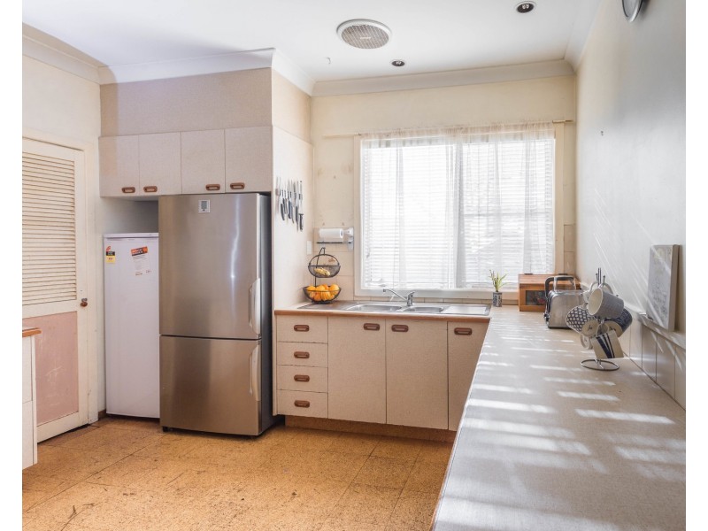 39 Tobruk Crescent, Orange NSW 2800