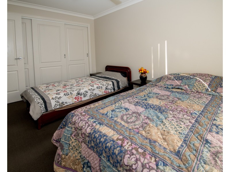 18 Pelagic Court, Dubbo NSW 2830