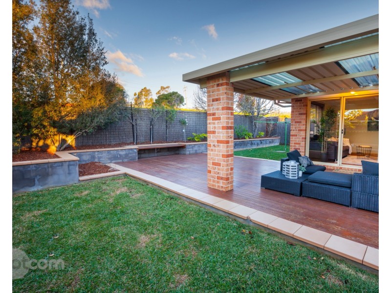 25 Hampton Crescent, Prospect NSW 2148