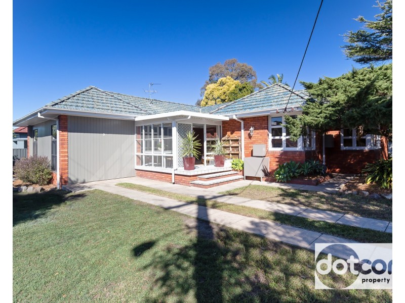 9 Travers Avenue, Mayfield NSW 2304