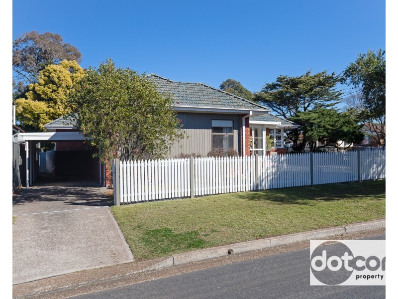 9 Travers Avenue, Mayfield NSW 2304