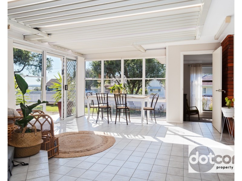 9 Travers Avenue, Mayfield NSW 2304