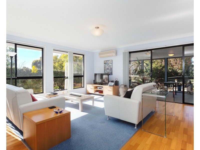 11 Crest Road, Wallsend NSW 2287