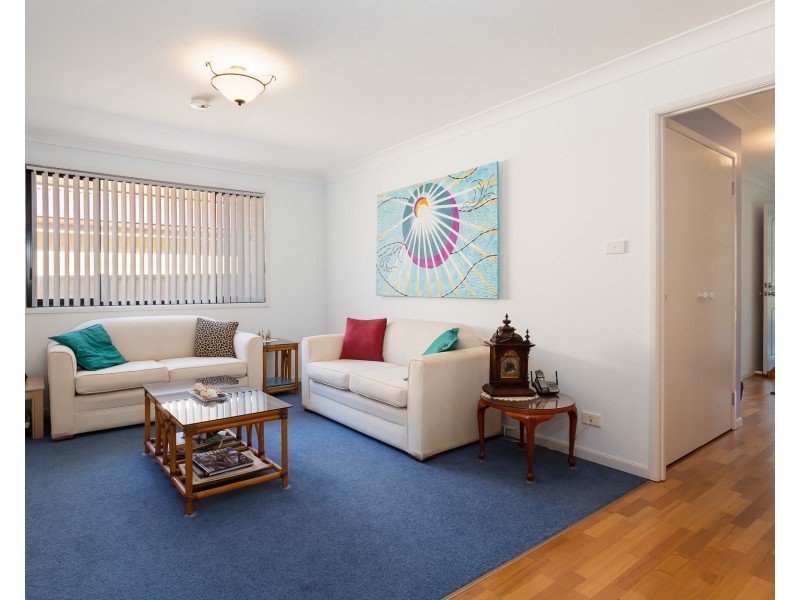 11 Crest Road, Wallsend NSW 2287