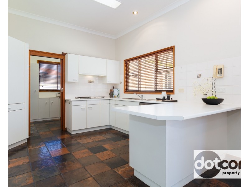 15 Coolamin Road, Waratah NSW 2298