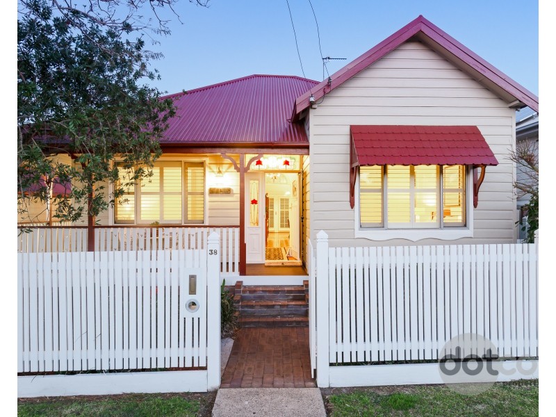 38 Cromwell Street, New Lambton NSW 2305