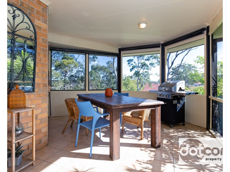 4/47a Auklet Road, Mount Hutton NSW 2290