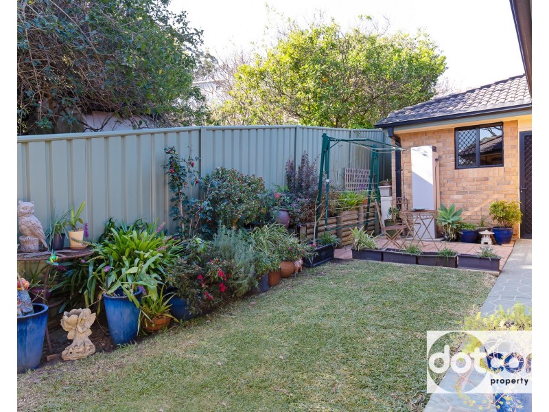 4/47a Auklet Road, Mount Hutton NSW 2290