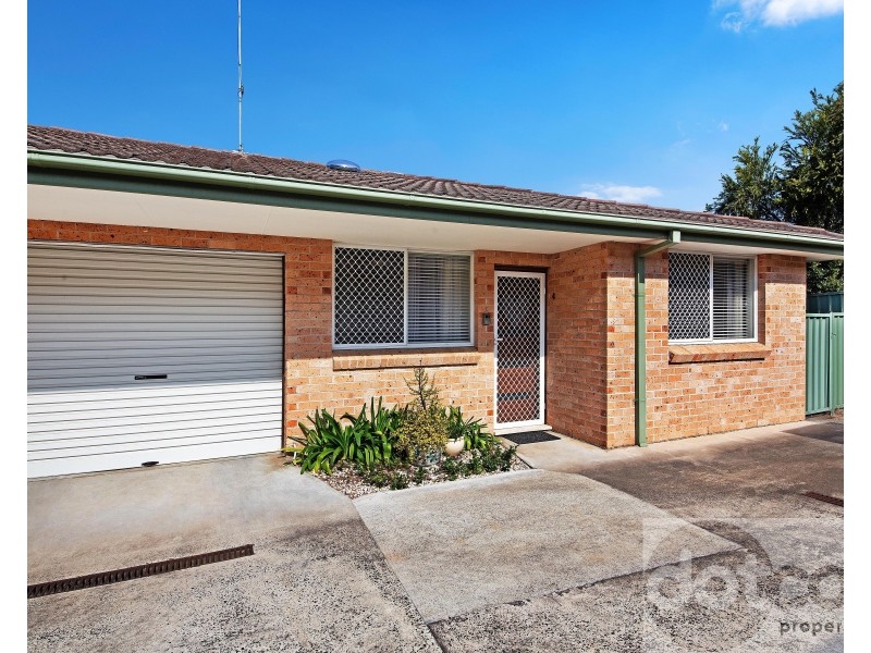 4/28-30 Russell Street, East Gosford NSW 2250