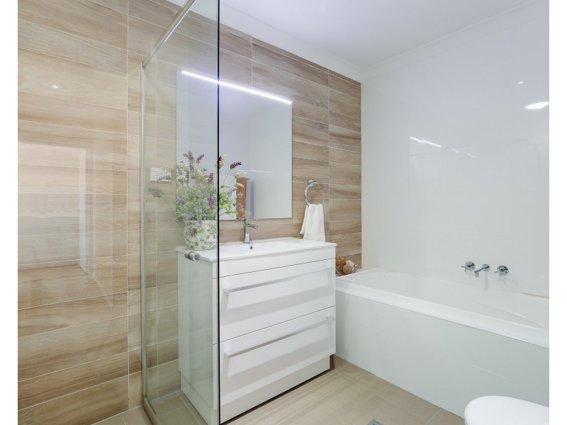 68 Tennent Road, Mount Hutton NSW 2290