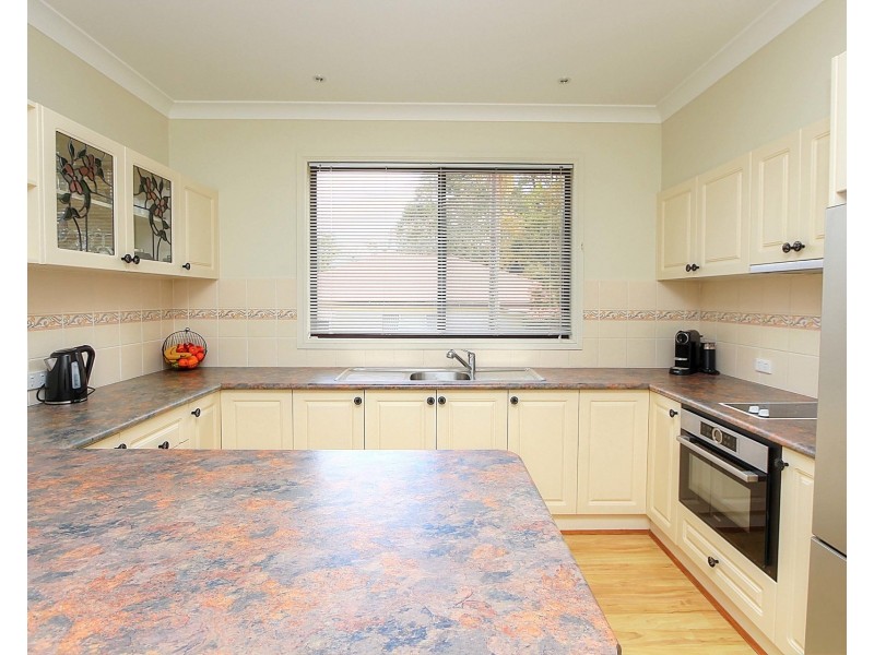 88 Macquarie Street, Morisset NSW 2264