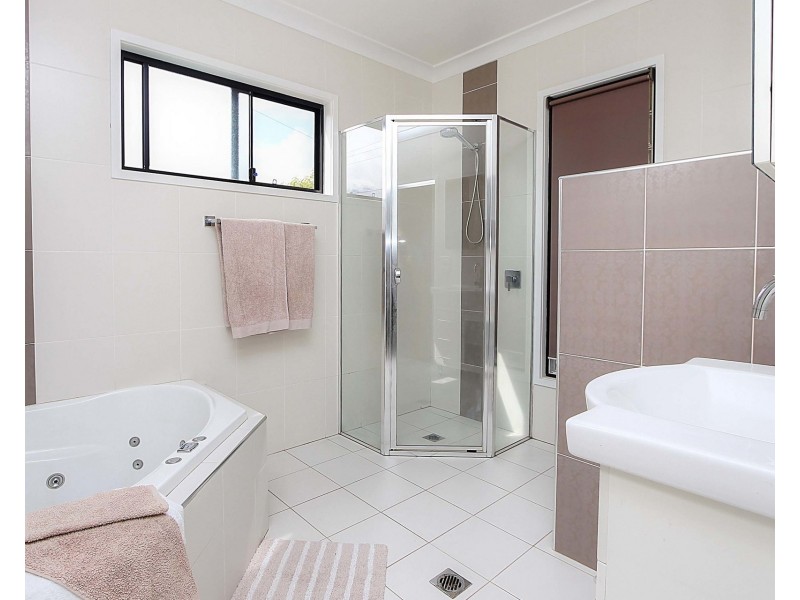 88 Macquarie Street, Morisset NSW 2264