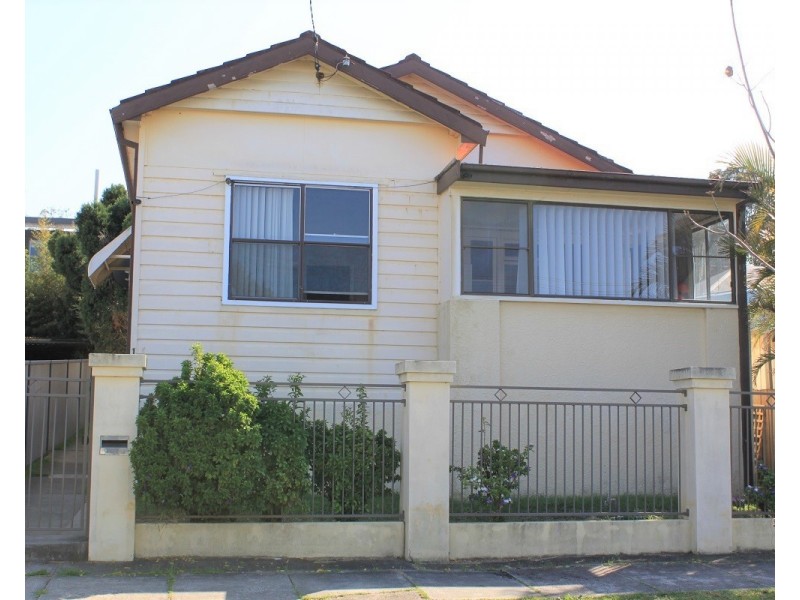 1 Arnold Street, Mayfield NSW 2304