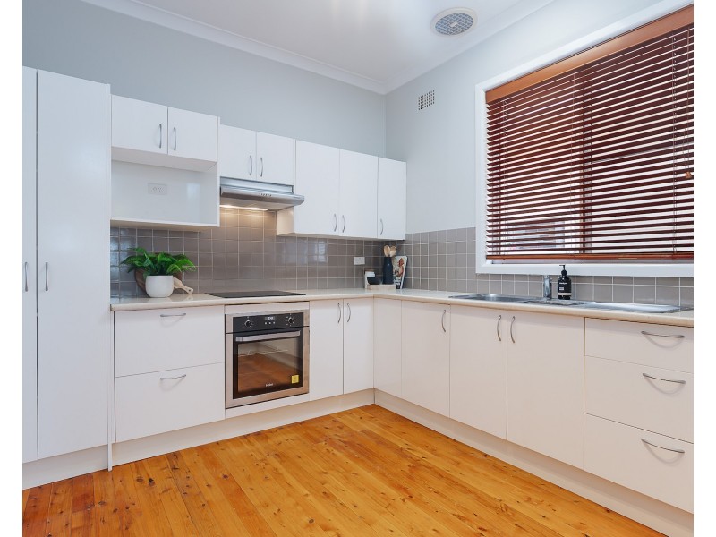 16 King Street, Waratah West NSW 2298