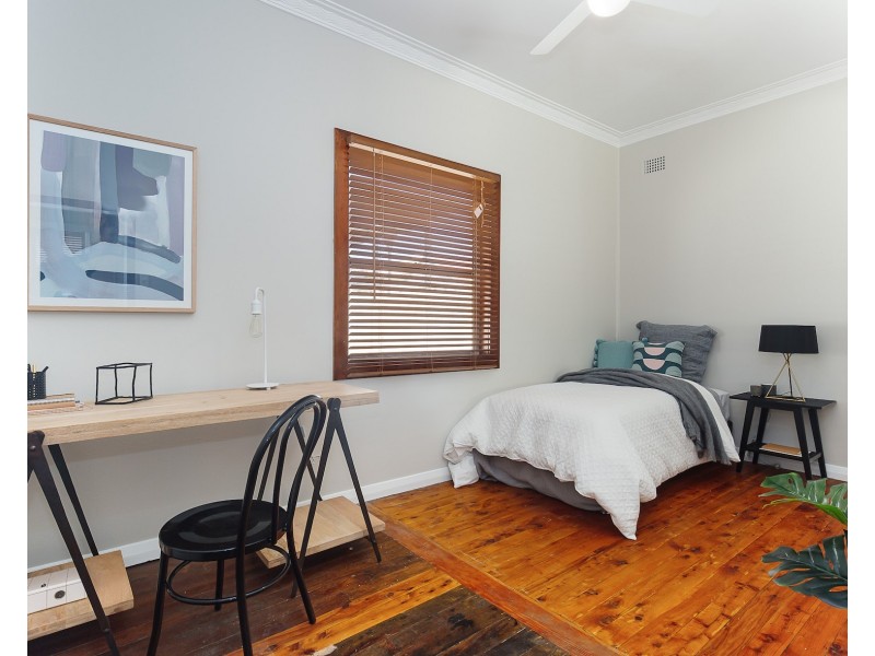 16 King Street, Waratah West NSW 2298