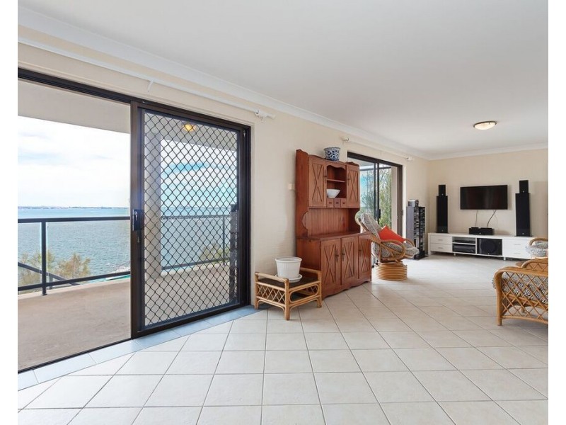 245 Fishing Point Road, Fishing Point NSW 2283