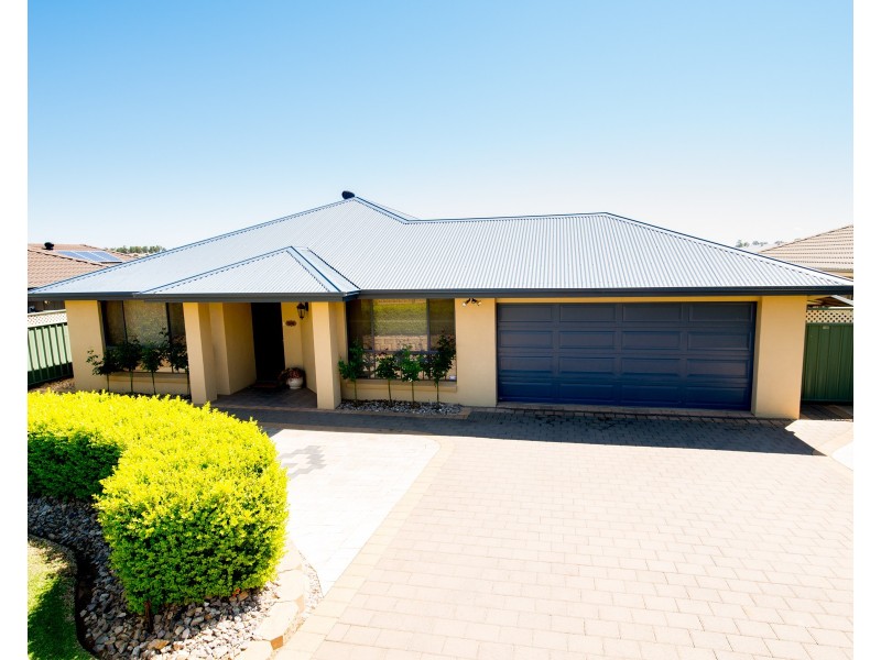 21 Cypress Point Drive, Dubbo NSW 2830