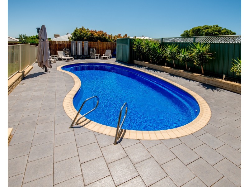 21 Cypress Point Drive, Dubbo NSW 2830