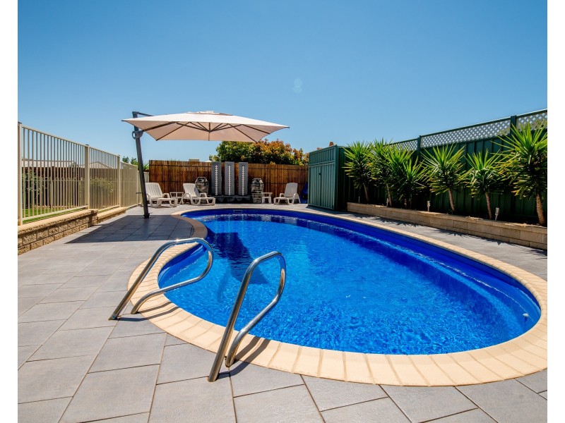 21 Cypress Point Drive, Dubbo NSW 2830