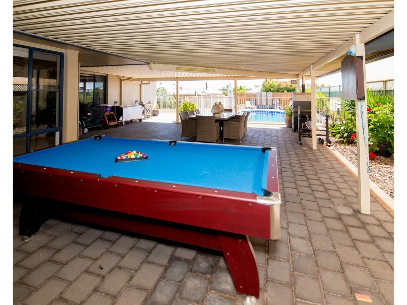 21 Cypress Point Drive, Dubbo NSW 2830