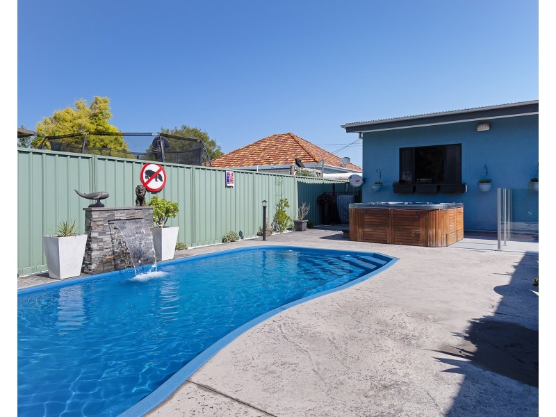 83 Bayview Street, Warners Bay NSW 2282