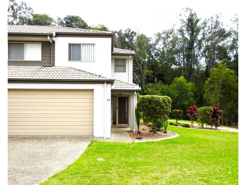 24/2 Weir Drive, Upper Coomera QLD 4209