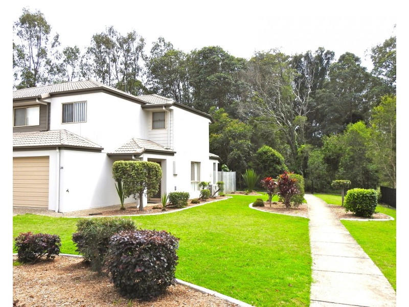 24/2 Weir Drive, Upper Coomera QLD 4209