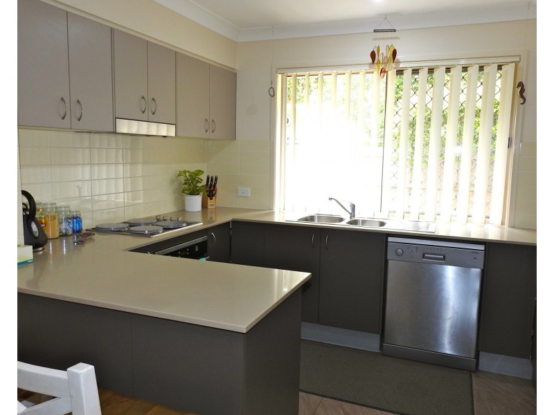 24/2 Weir Drive, Upper Coomera QLD 4209