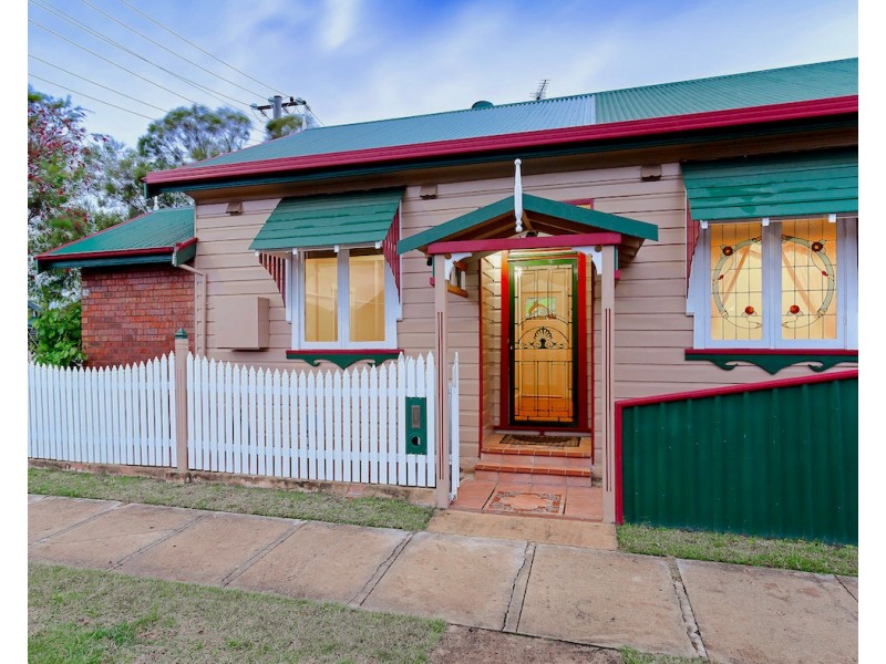 62 George Street, Mayfield East NSW 2304