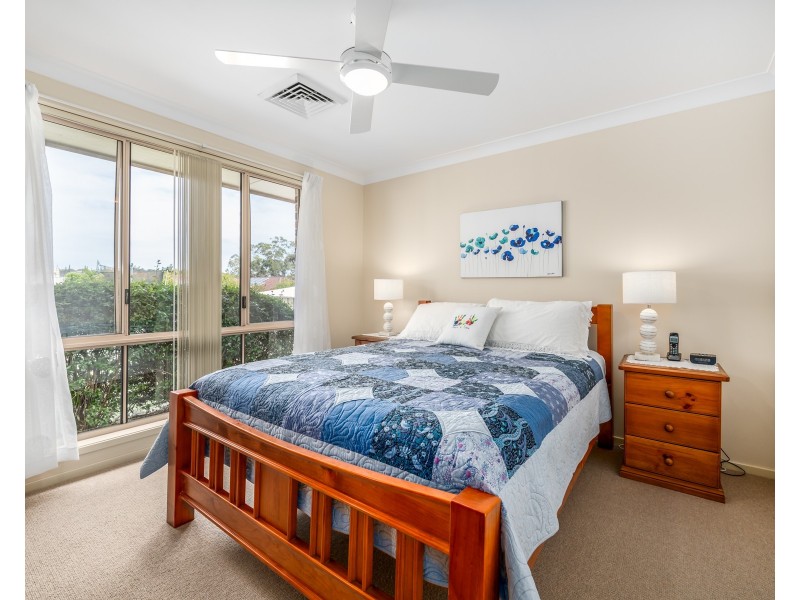 10 Lindale Way, Lakelands NSW 2282