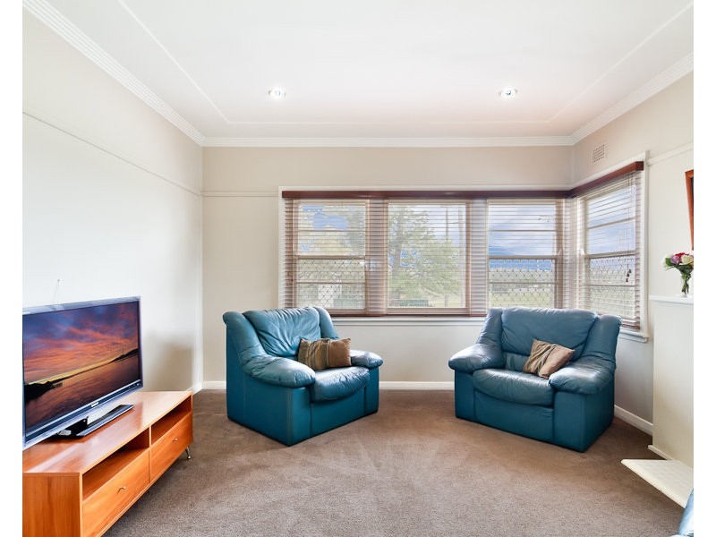 2 Miller Street, Mayfield NSW 2304