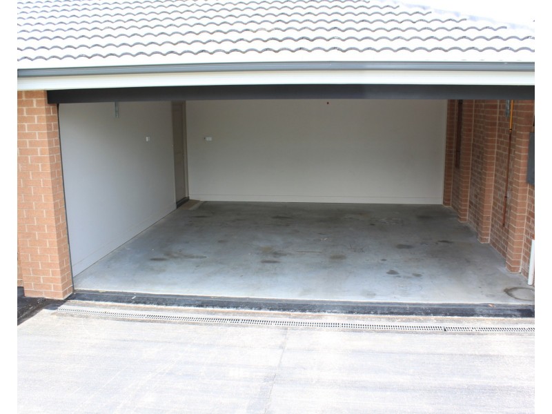 4 Merrivale Road, Mount Hutton NSW 2290