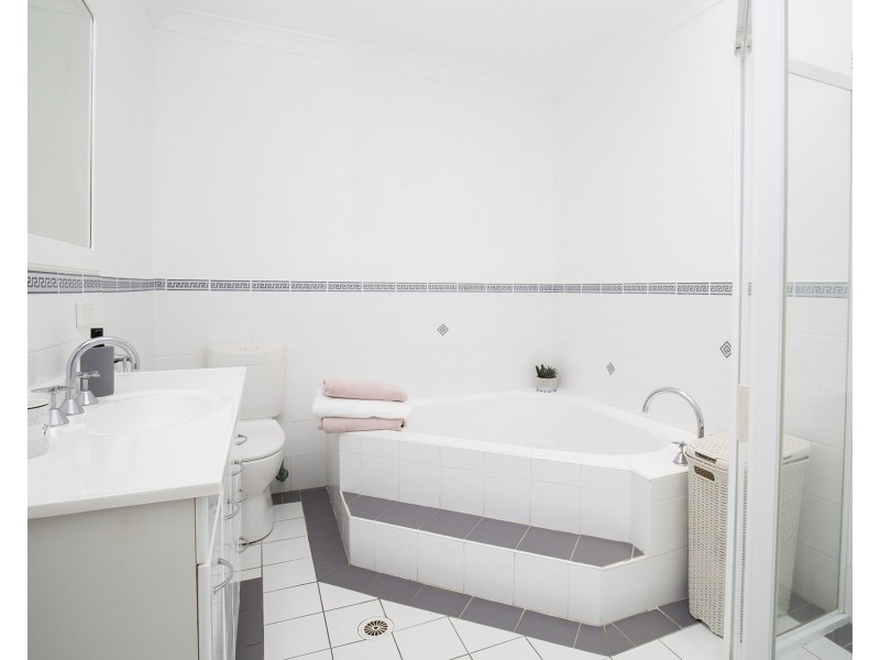 10 Jacky Close, Belmont NSW 2280