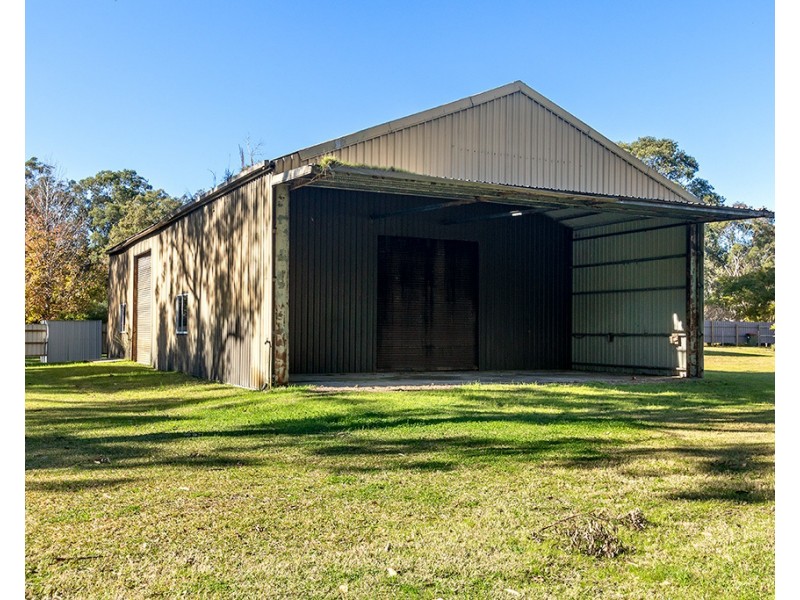 1 Recluse Place, Salt Ash NSW 2318