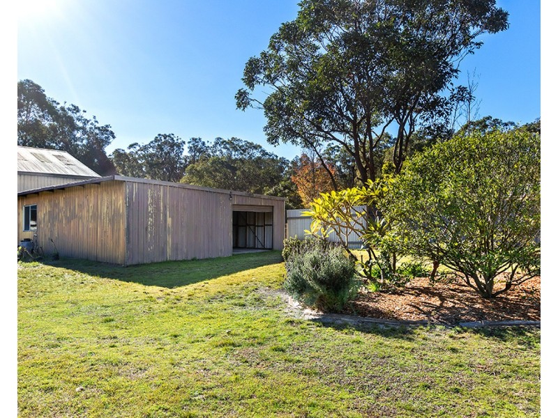 1 Recluse Place, Salt Ash NSW 2318