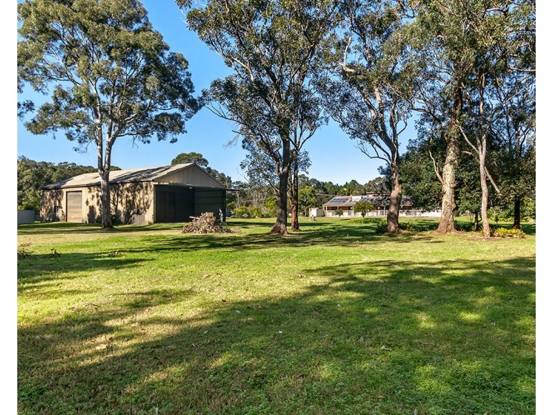1 Recluse Place, Salt Ash NSW 2318