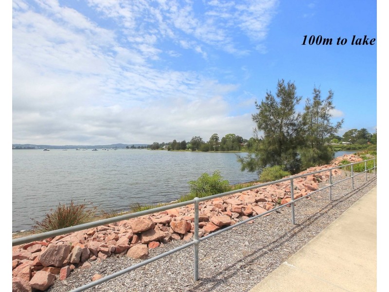 28 Anzac Parade, Teralba NSW 2284