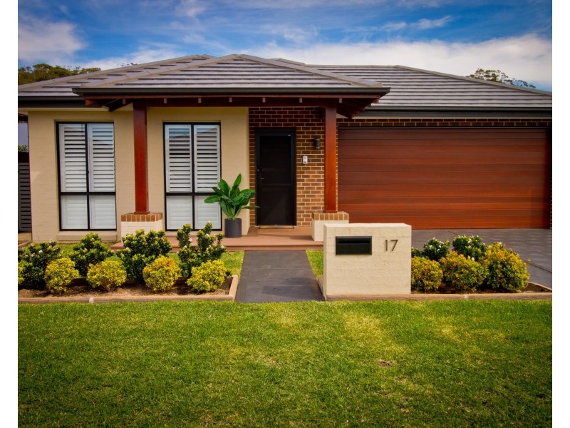 17 Sandcastle Street, Fern Bay NSW 2295