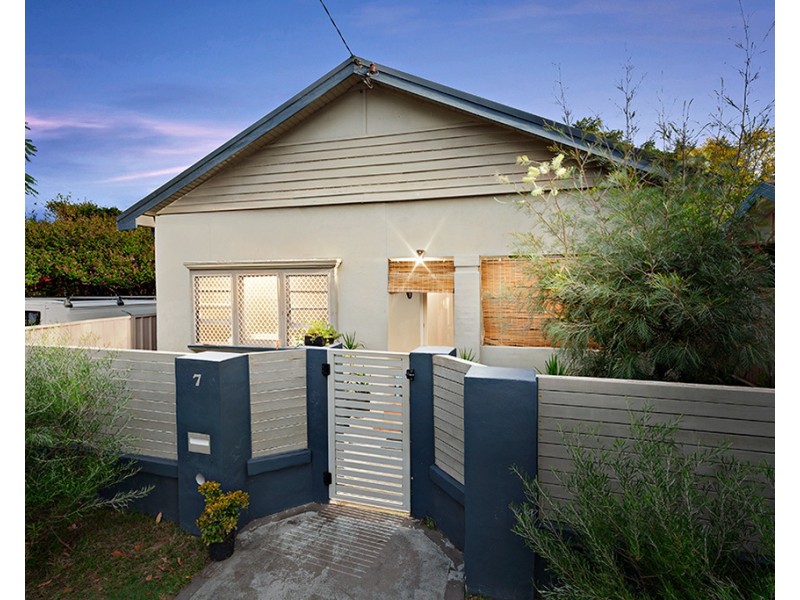 7 Hewison Street, Tighes Hill NSW 2297