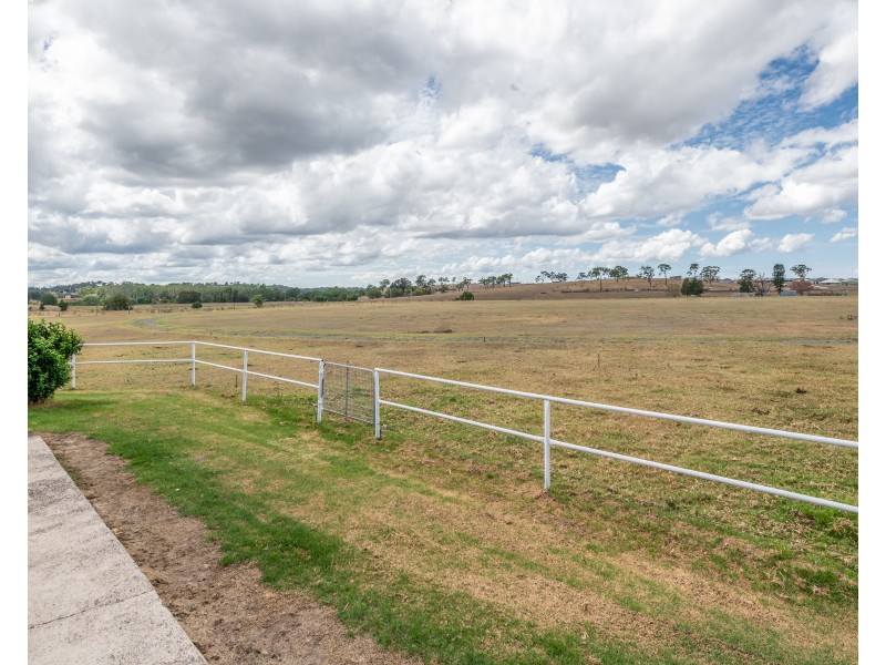 46 Aberglasslyn Lane, Aberglasslyn NSW 2320