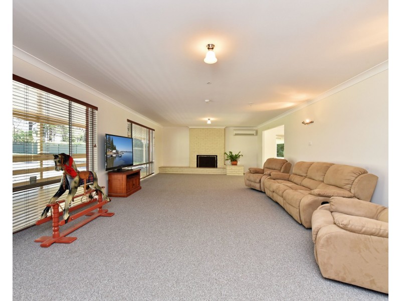 227 Currans Road, Cooranbong NSW 2265