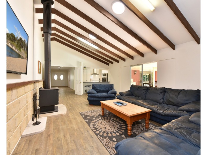 227 Currans Road, Cooranbong NSW 2265