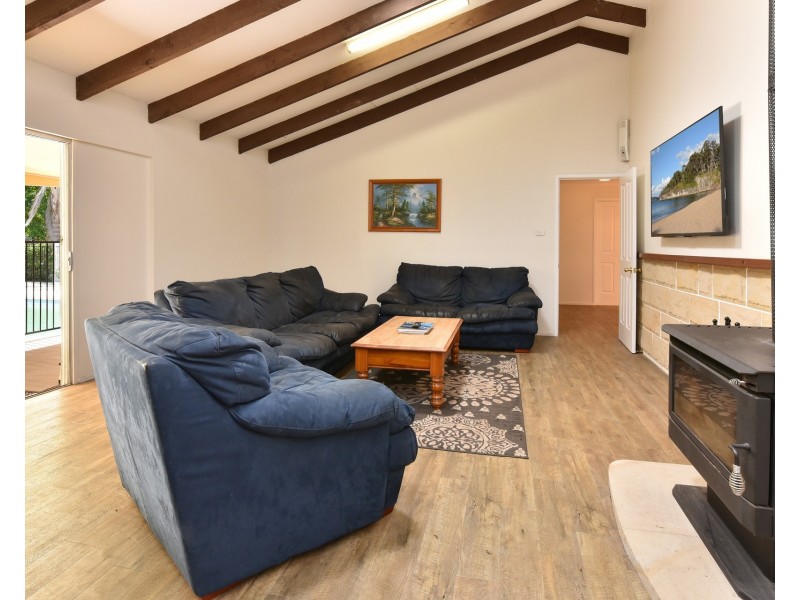 227 Currans Road, Cooranbong NSW 2265