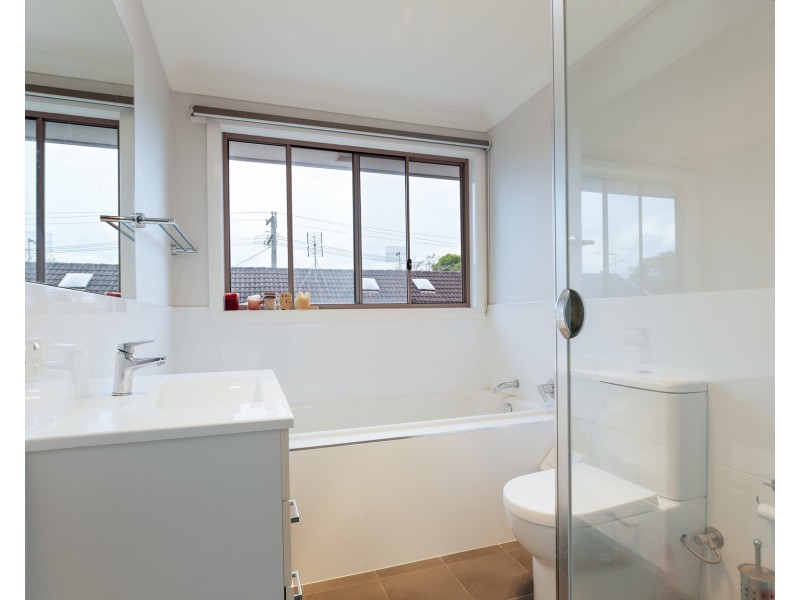 2/9 Durham Road, Lambton NSW 2299