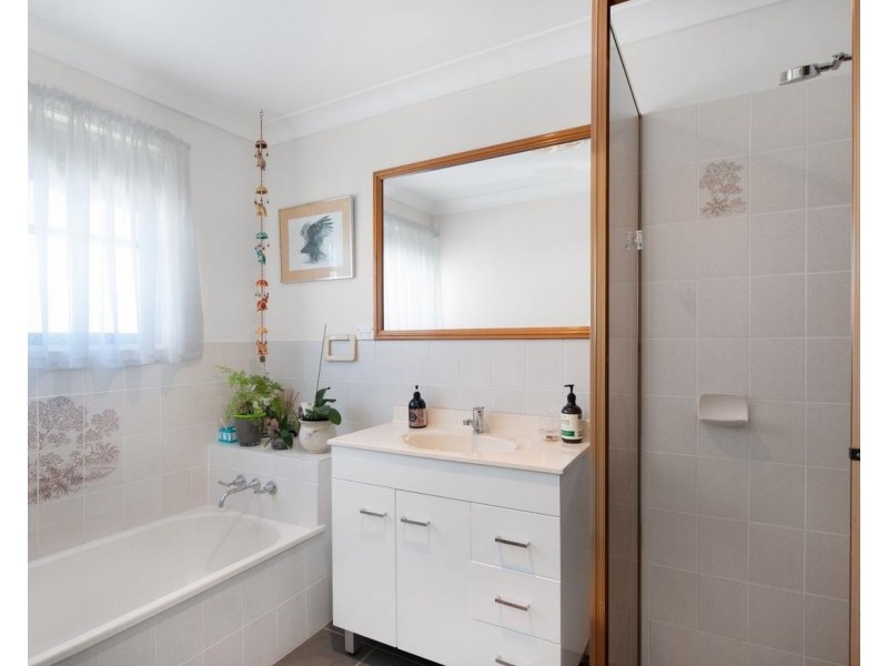 14 Capri Close, Belmont NSW 2280