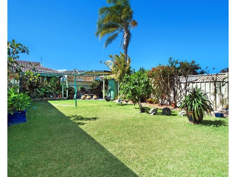 14 Capri Close, Belmont NSW 2280