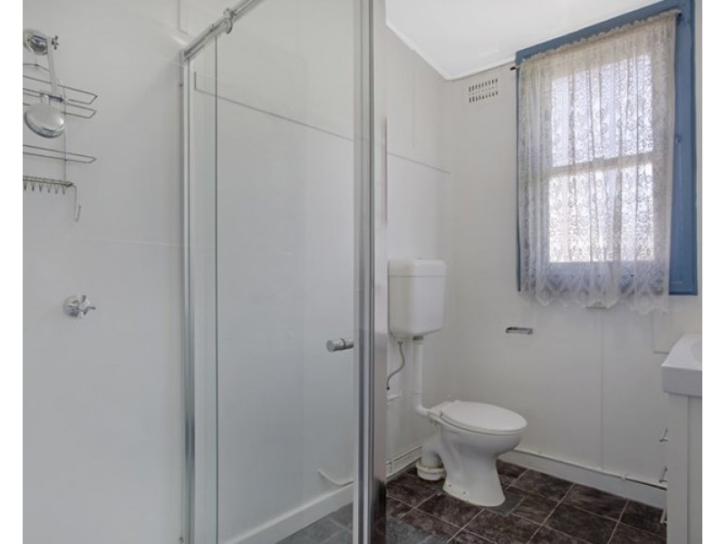 2/4 Samdon Street, Hamilton NSW 2303